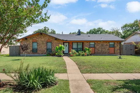3722 Hillsdale Ln, Garland, TX 75042