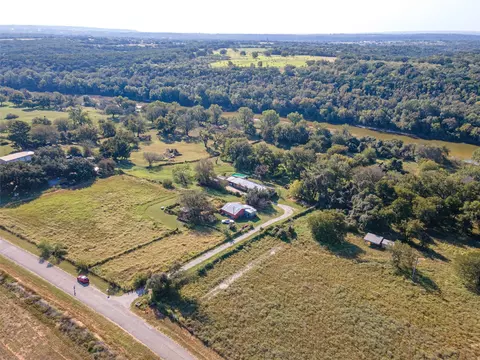 15069 Mitchell Bend Ct, Granbury, TX 76048