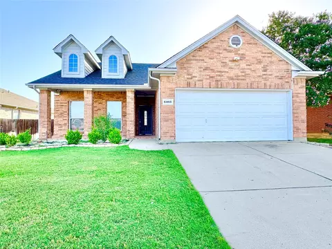 6468 Payton Dr, Fort Worth, TX 76131