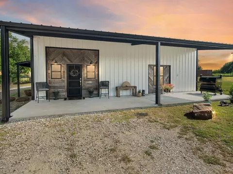 5679 County Road 1137, Leonard, TX 75452 photo 2