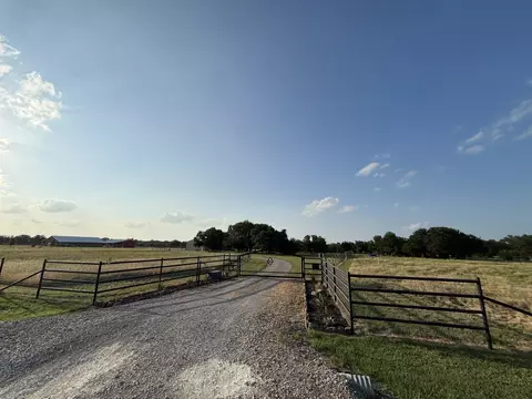 1020 Turkey Meadows Ln, Weatherford, TX 76088