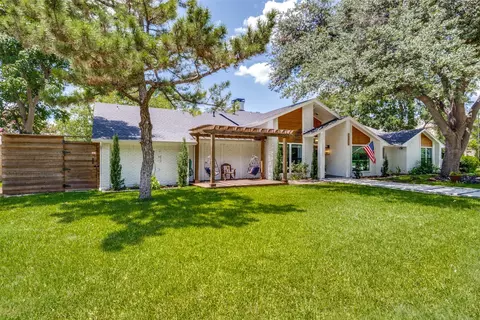 15311 Leavalley Dr, Dallas, TX 75248