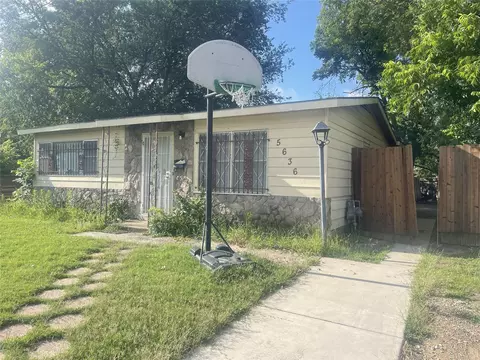 5636 Lester Granger Dr, Fort Worth, TX 76112