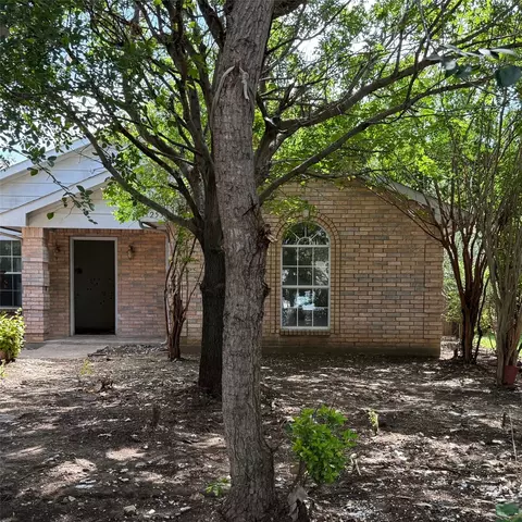 2533 Tristian Ct, Dallas, TX 75211