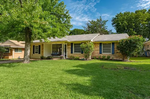 11323 Lanewood Cir, Dallas, TX 75218
