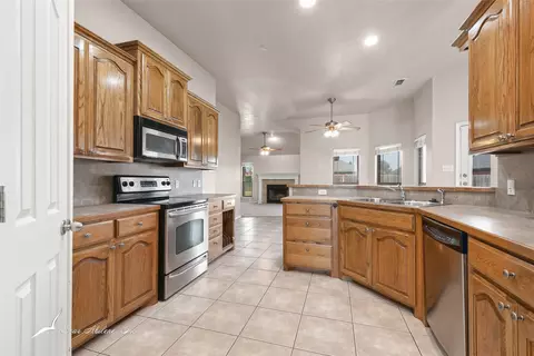 7018 Springwater Ave, Abilene, TX 79606 photo 9