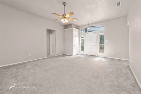 7018 Springwater Ave, Abilene, TX 79606 photo 4