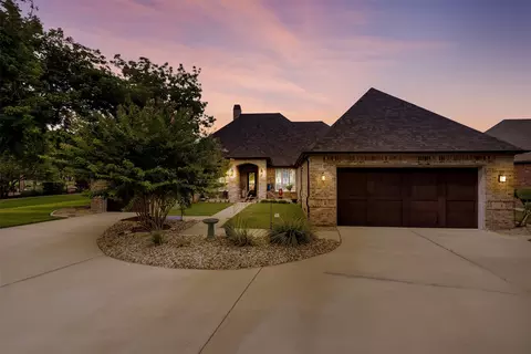 5927 Pebble Beach Ct, Granbury, TX 76049