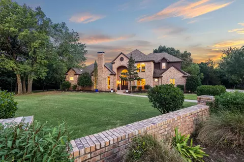 3430 W Crawford St, Denison, TX 75020
