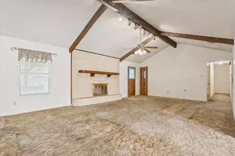 Living - 100 Thompson Cir, Lorena, TX 76655 photo 4 of 5