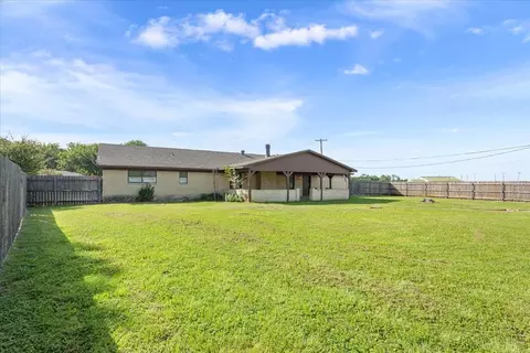 Exterior - 100 Thompson Cir, Lorena, TX 76655 photo 7 of 8