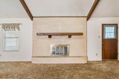 Living - 100 Thompson Cir, Lorena, TX 76655 photo 3 of 5