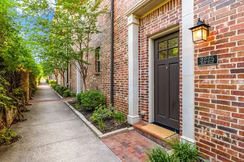 3225 Hugo Pl, Dallas, TX 75204