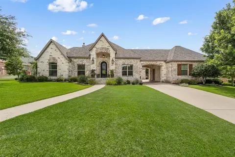 105 Stone Lake Dr, Woodway, TX 76712