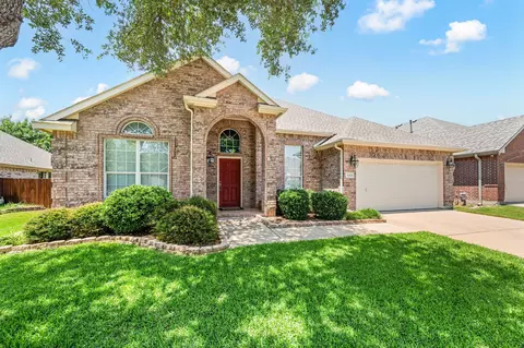 103 Deer Ct, Mansfield, TX 76063