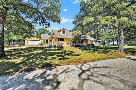 5326 W Line Rd, Collinsville, TX 76233