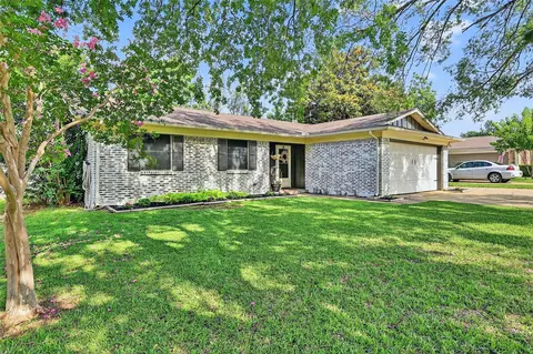 2619 Brookhollow Dr, Denison, TX 75020