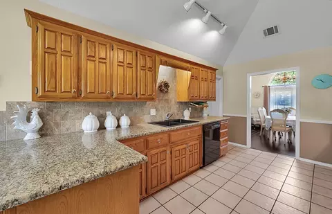 105 Thiele Rd, Lorena, TX 76655 photo 9