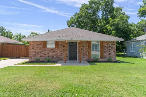 821 Gibbard Ave, Wills Point, TX 75169