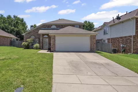 618 Dorchester Ln, Mansfield, TX 76063