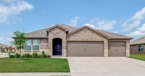 908 Driftwood Ln, Nevada, TX 75173