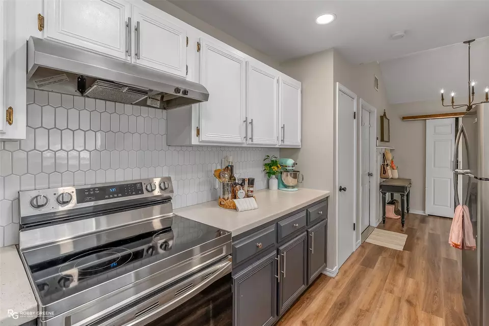 Kitchen - 1090 Bodcau Station Rd, Haughton, LA 71037 photo 3 of 5