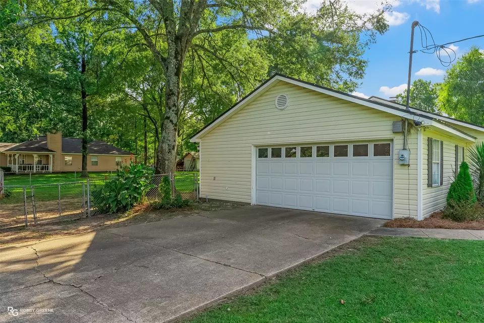 Exterior - 1090 Bodcau Station Rd, Haughton, LA 71037 photo 8 of 9