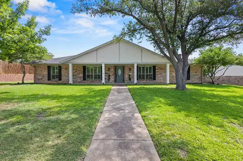 715 Corinthian Pl, Duncanville, TX 75137
