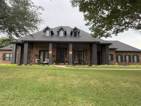 1800 Warwick Crescent Ct, Argyle, TX 76226