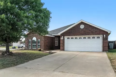 202 Sugarberry Ave, Abilene, TX 79602