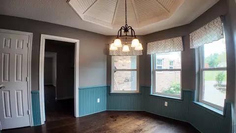 Dining - 692 S Loop Dr, Cedar Hill, TX 75104 photo 2 of 2