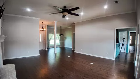 Living - 692 S Loop Dr, Cedar Hill, TX 75104 photo 4 of 7