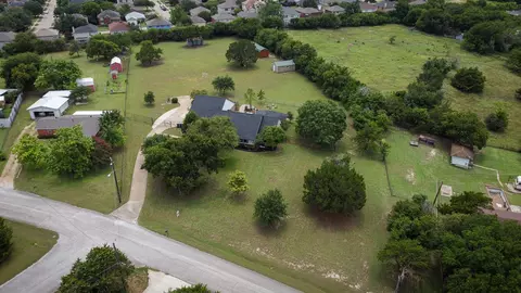 View/Area - 692 S Loop Dr, Cedar Hill, TX 75104 photo 2 of 3