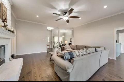 Living - 692 S Loop Dr, Cedar Hill, TX 75104 photo 3 of 7