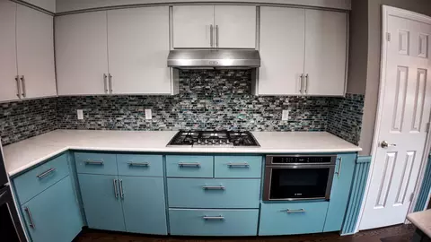 Kitchen - 692 S Loop Dr, Cedar Hill, TX 75104 photo 2 of 3