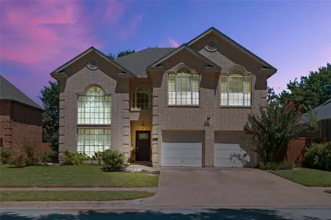 3932 Cedar Ridge Dr, Bedford, TX 76021