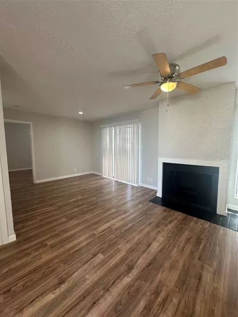 7431 Holly Hill Dr #217, Dallas, TX 75231