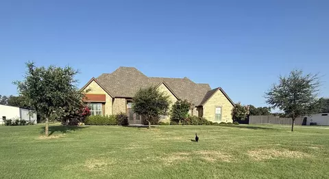 125 Lucky Ridge Ln, Boyd, TX 76023
