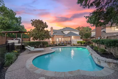 2221 Cristina Cir, Carrollton, TX 75006