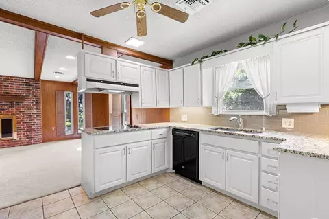 Kitchen - 4500 Scottwood St, Waco, TX 76708 photo 3 of 3