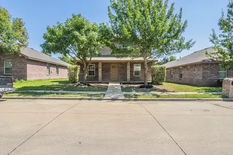 644 Mission Ln, Lancaster, TX 75146
