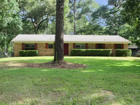 102 Parkview St, Mansfield, LA 71052