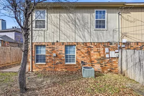 Exterior - 116 Main Pl, Euless, TX 76040 photo 4 of 9