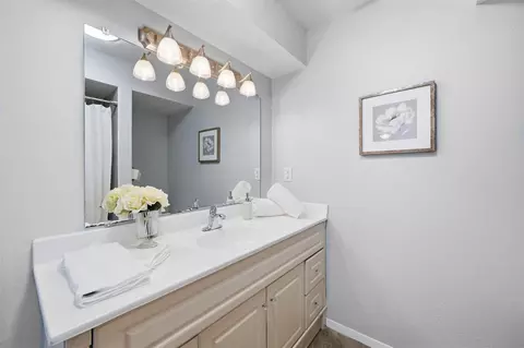 Bath - 116 Main Pl, Euless, TX 76040 photo 1 of 3