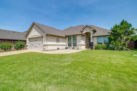 10908 Tour Trl, Benbrook, TX 76126