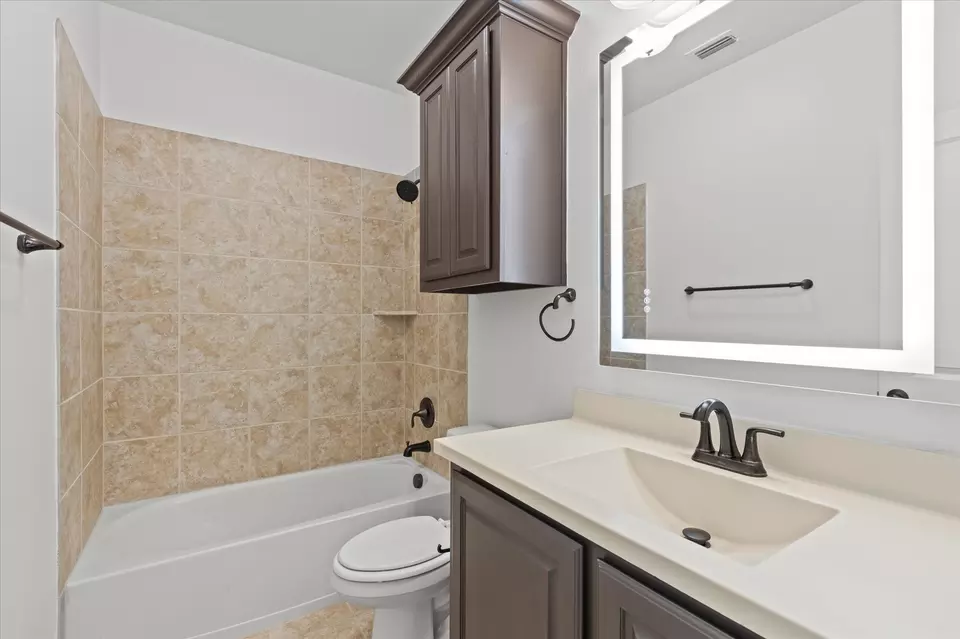 Bath - 516 Four Stones Blvd, The Colony, TX 75056 photo 3 of 3