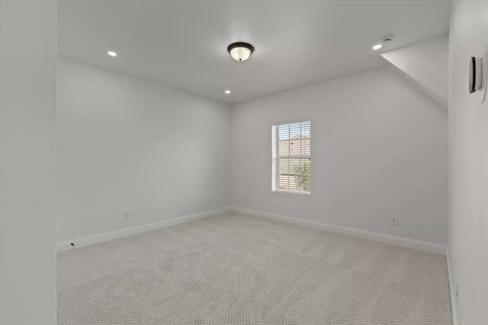 Bedroom - 516 Four Stones Blvd, The Colony, TX 75056 photo 4 of 5