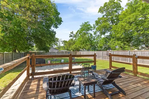 Exterior - 430 E Monterey St, Denison, TX 75021 photo 6 of 7