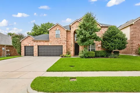 5308 Scenic Point Dr, Fort Worth, TX 76244