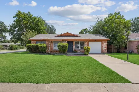 2702 Morgan Dr, Irving, TX 75062